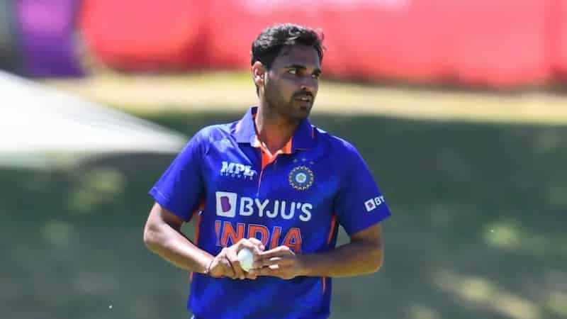 Sunil Gavaskar wants India to carry Bhuvneshwar Kumar for T20 World Cup 2022 in Australia