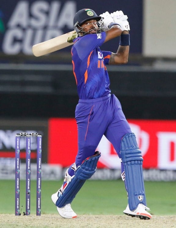 Hardik Pandya winning shot in ASIA Cup 2022 against Pakistan