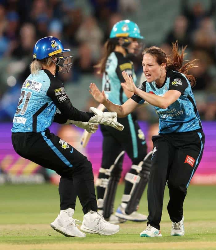 Women's BBL 2023: Adelaide Strikers Won The Final Beating Brisbane Heat By Three Runs| Women's Big Bash League 2023